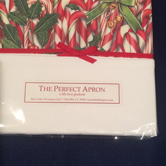 Mary Lake-Thompson Ltd. Holiday Apron - Picture 2 of 3